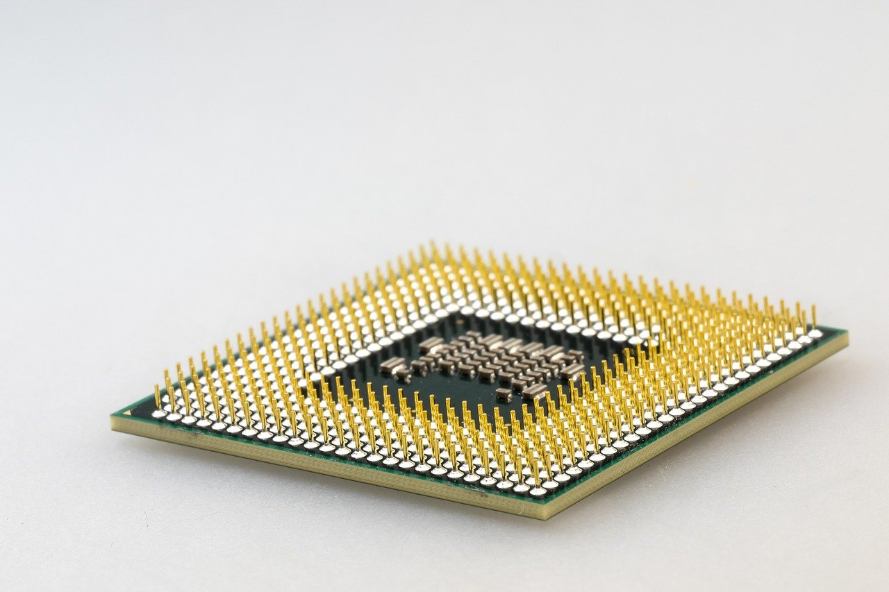 Hangi çip üreticisi daha iyi işlemci yapar? AMD mi yoksa INTEL mi?