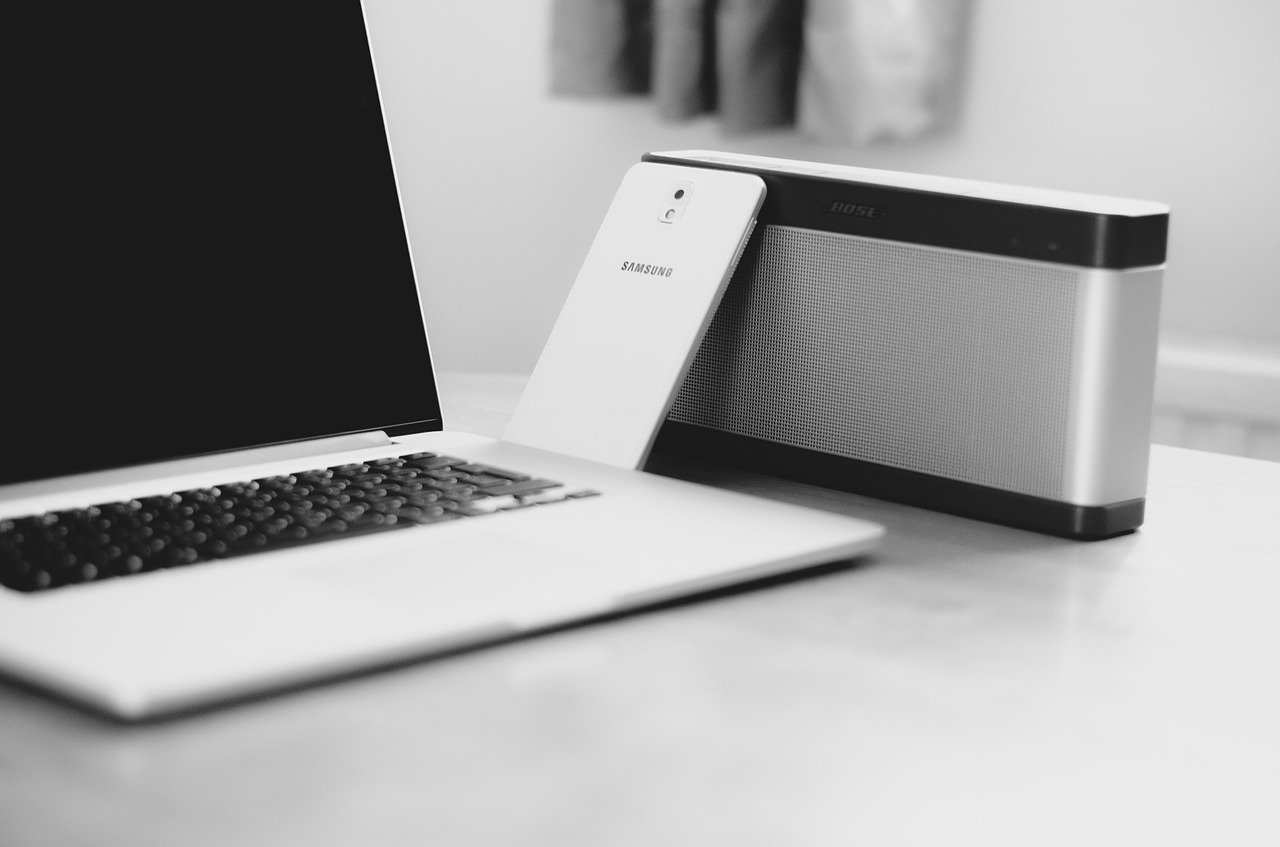 Logitech'in yeni masa üstü kutusu, evden çalışma için tasarlandı