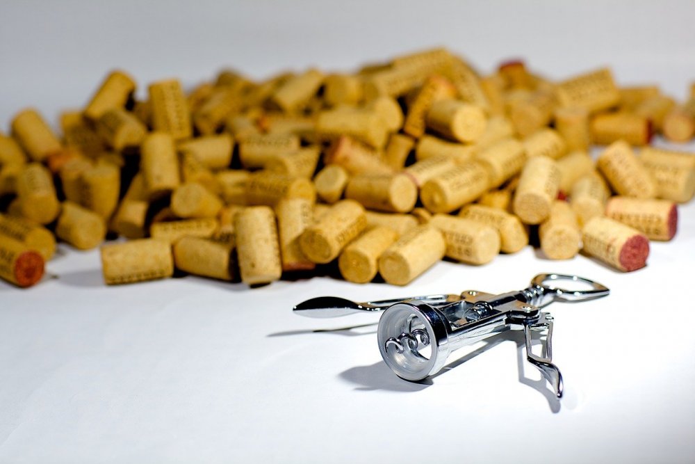 corks-640362.jpg
