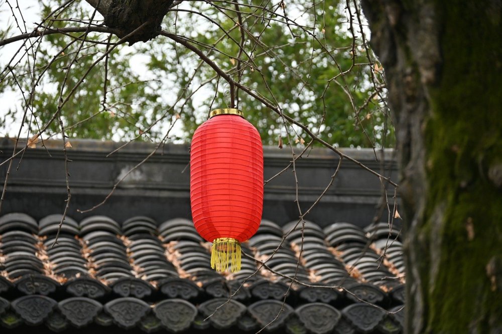 lantern-6974220.jpg