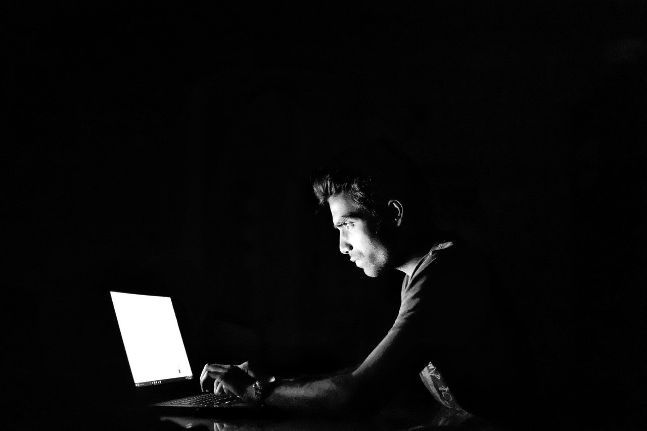 Almanya, ABD'nin yardımıyla dünyanın en büyük darknet (karanlık) pazarını kapattı