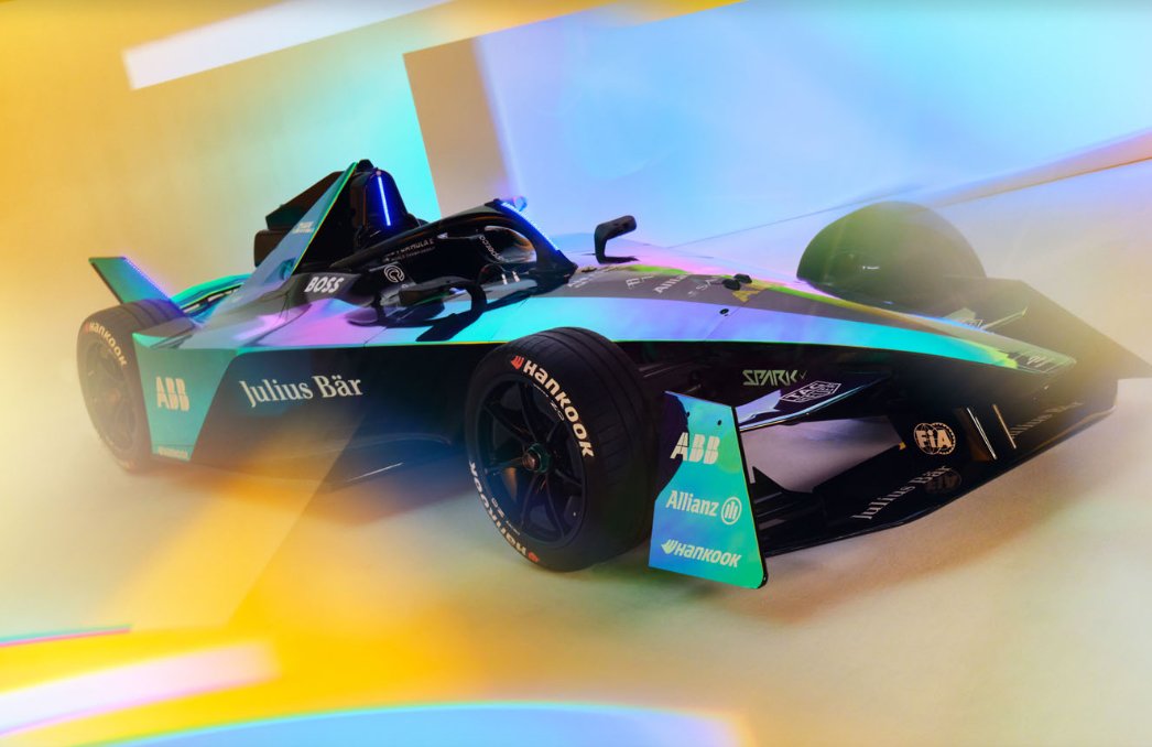 Formula E, İnanılmaz Üçüncü Nesil Elektrikli Yarış Arabasını Tanıttı