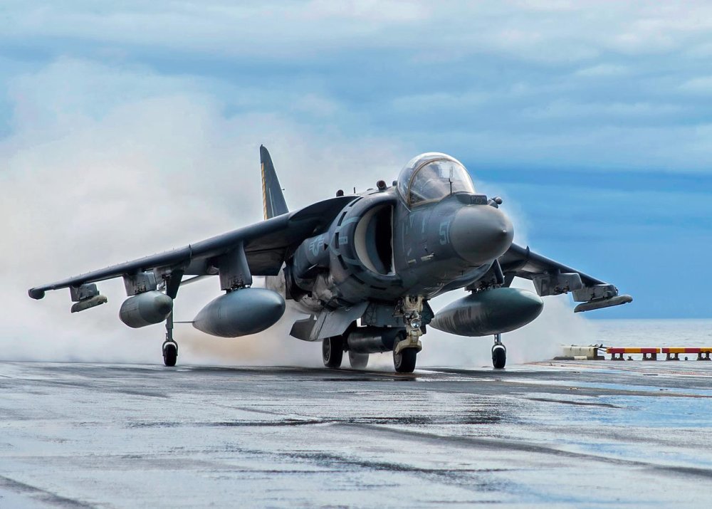 av-8b-harrier-1986422.jpg