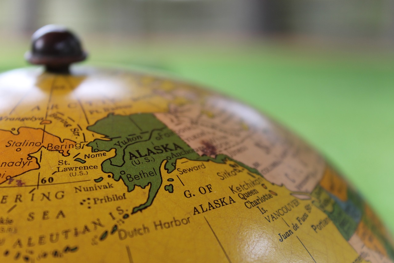 Rusya'dan sadece 3,8 mil uzakta Amerika Birleşik Devletleri'nin 'gözleri ve kulakları' olan Alaska'daki Küçük Diomede Adası ile tanışın