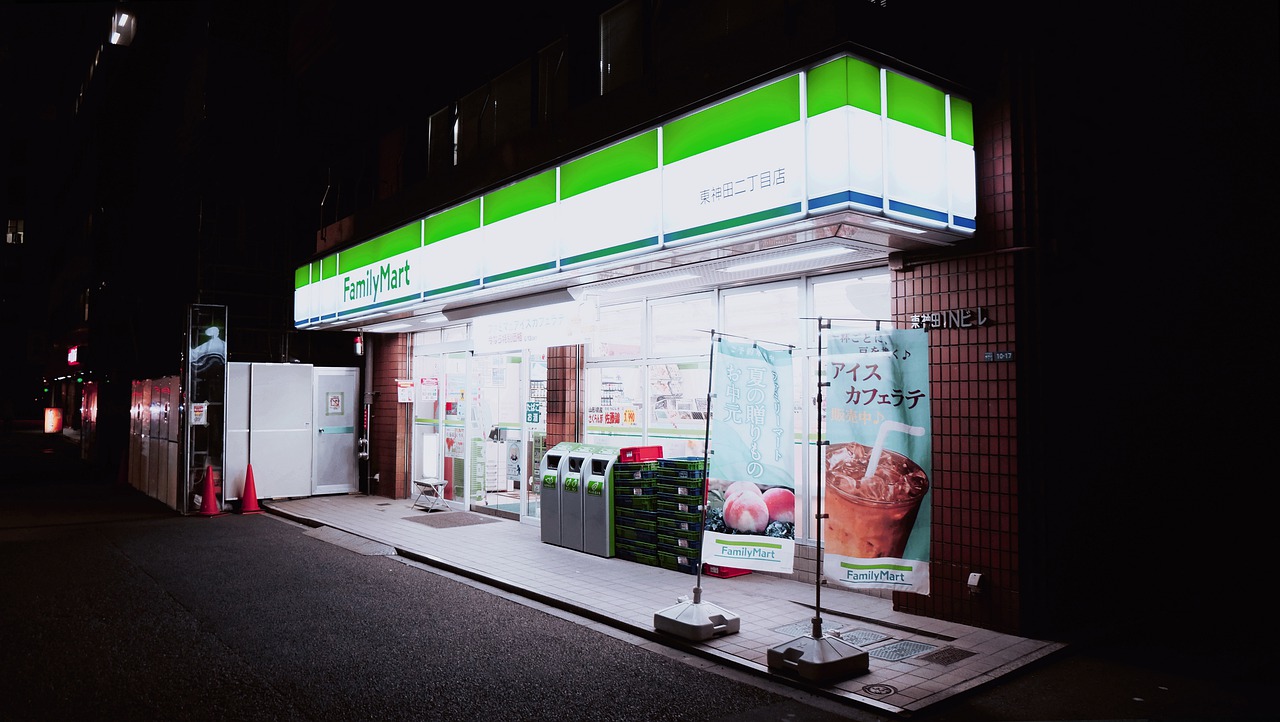 Bir Amerikalı Japonya da Benzin istasyonu Marketini (7-Eleven) Kendilerinkiyle Karşılaştırdı: İşte Sonuç