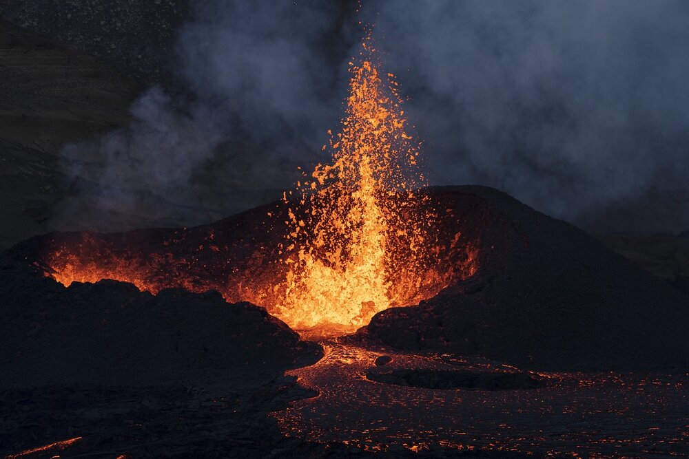volcano-7396466.jpg