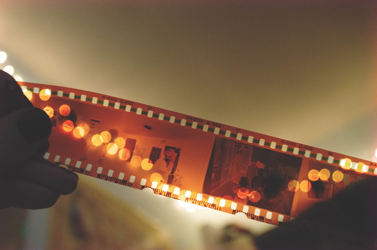 Ünlü Sinema Oyuncusu Kirstie Alley 71 yaşında vefat etti: Aktrisin çarpıcı retro fotoğraflarına bakın