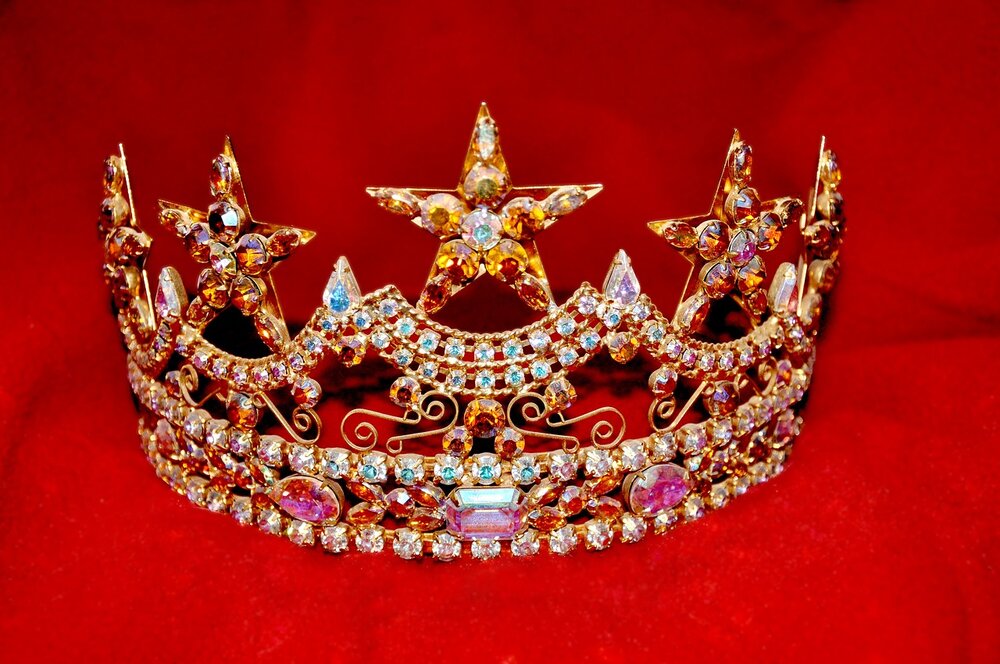 crown-1701934.jpg