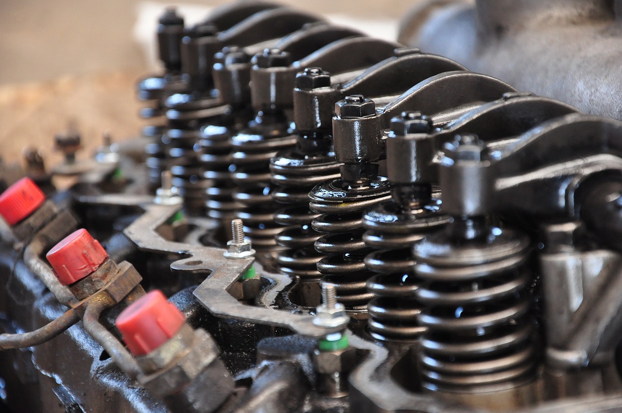 GM Az Önce Yepyeni Bir Küçük Blok V8 Motoru Açıkladı