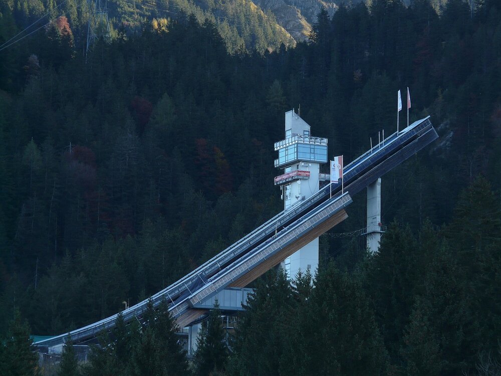 ski-jump-62480.jpg