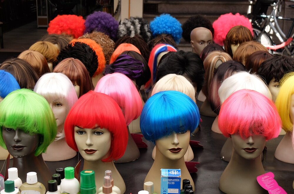 wigs-2224880.jpg