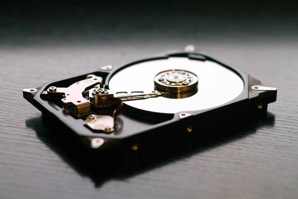 hard-drive-607461.jpg