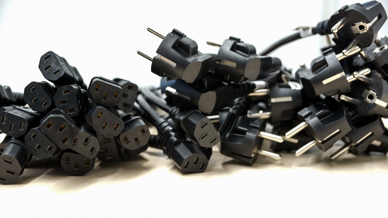 6 Farklı Elektrik Fişi ve Kullanım Alanları