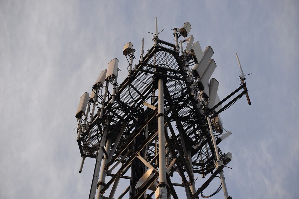 telecommunications-tower-7632805.jpg