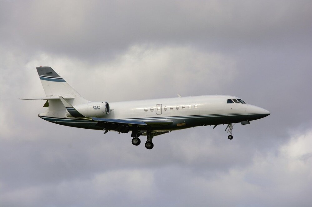 corporate-jet-5768328.jpg