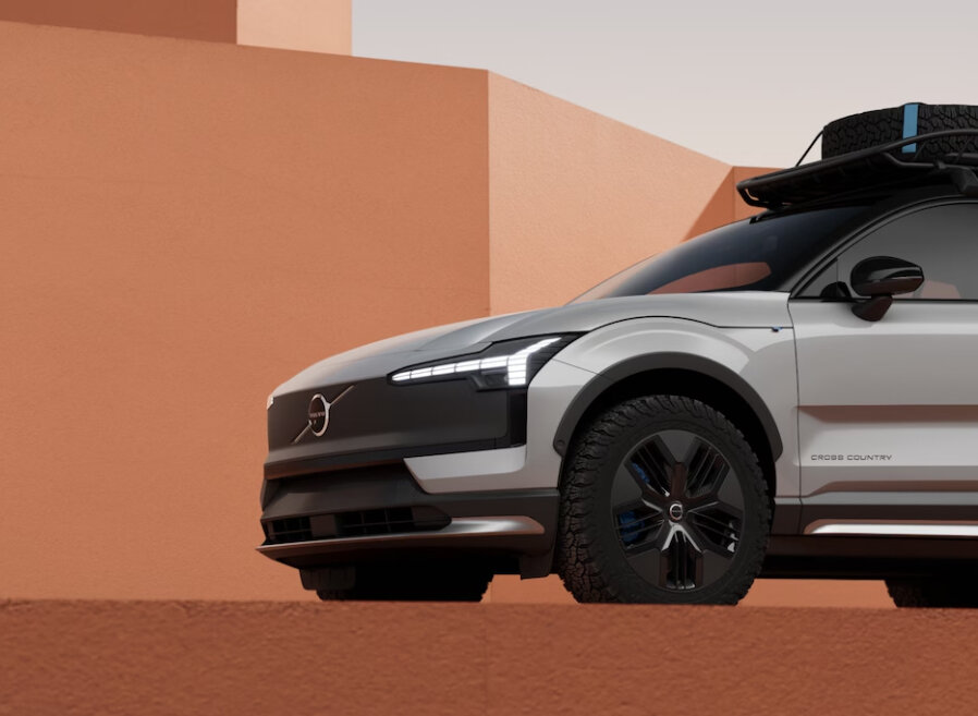 Volvo Otomobilden Yeni Elektrikli Model: EX30 Arazi Modeli