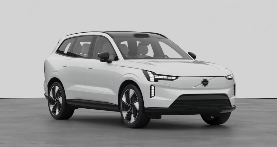 Volvo, Elektrikli Mobilite Ortamında Öncü Yenilik Olan İlk Pil Pasaportuna Sahip Devrim Yaratan EX90 SUV'u Piyasaya Sürüyor