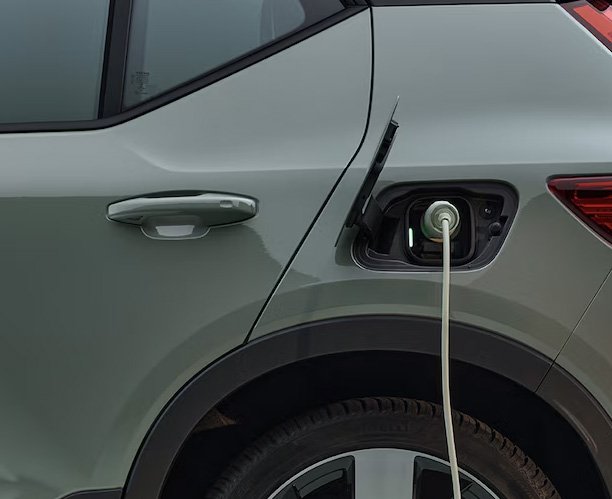 Elektrikli Araçlarda Elektronik Kapı Mandalı Nedeniyle Mahsur Kaldınız? Ne Yapacaksınız?
