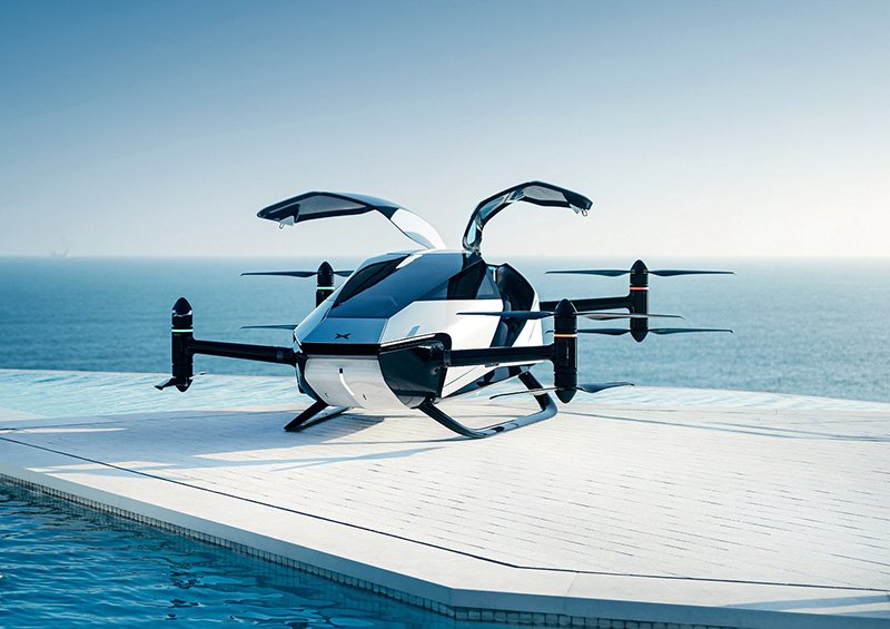 Artık kendi devasa minibüs garajıyla birlikte gelen iki kişilik bir drone satın alabilirsiniz veya Uçan araba mı diyelim?